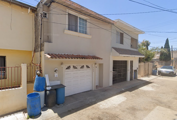 Casa en  Versalles, Villa Del Real 1ra Sección, Ensenada, Baja California, México