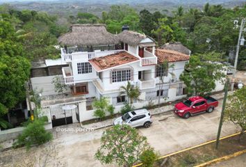 Casa en  Avenida La Parota, Lázaro Cárdenas, Brisas De Zicatela, Santa María Colotepec, Oaxaca, 70934, Mex