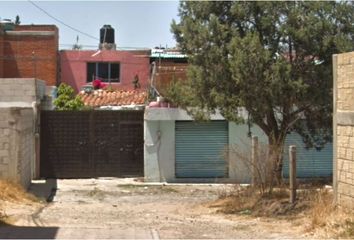 Casa en  Privada Los Pinos, Miraflores, Tlaxcala De Xicohténcatl, Tlaxcala, México