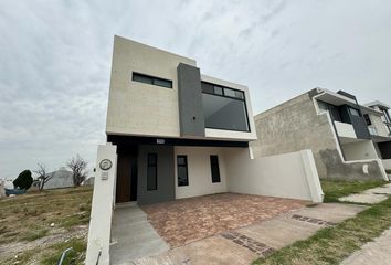 Casa en fraccionamiento en  Residencial Tabachines, Boulevard Jorge Vértiz Campero, Hda. Santa Fe, León, Guanajuato, México