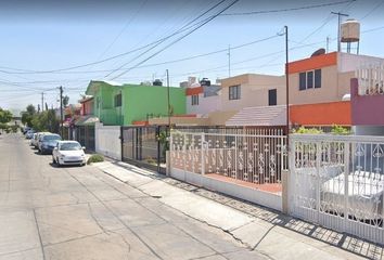 Casa en  Calle Bruno Moreno, Jardines Alcalde, Guadalajara, Jalisco, México