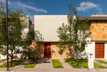 Casa en  Avenida Paseo De Las Pitahayas, Zibatá, Querétaro, México