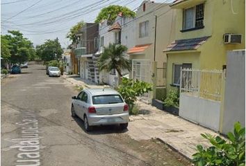 Casa en  Guadalupe Sarmiento, Primero De Mayo Sur, Boca Del Río, Veracruz, México