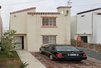 Casa en  Calle Tulipanes 326, Villa Florida Sector B, Reynosa, Tamaulipas, México