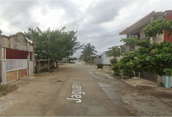 Casa en condominio en  Santa Martha, Cd Olmeca, Fraccionamiento Ciudad Olmeca, Veracruz, México