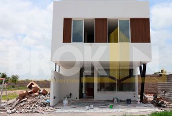 Casa en  Arroyo San Emilión Residencial, Xochicalco, Lomas De Jesús María, Aguascalientes, México