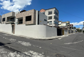 Casa en  Jonatas Saenz, Quito, Ecuador