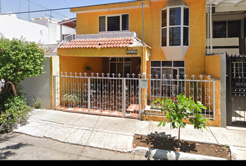 Casa en  Jesus Galindo Y Villa, Jardines De Los Historiadores, Guadalajara, Jalisco, México