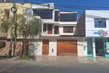 Casa en  Urb San Luis, Ica, Perú