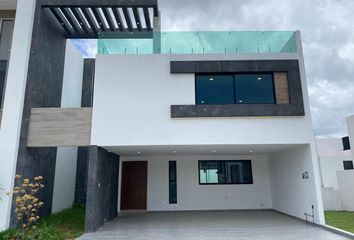 Casa en fraccionamiento en  Parque Michoacan, Lomas De Angelópolis, Puebla, México