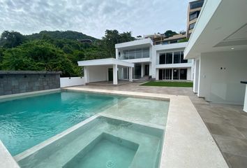 Casa en fraccionamiento en  Playa Guitarrón, Acapulco De Juárez