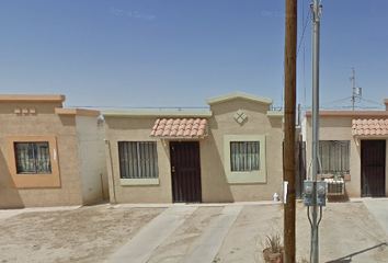 Casa en  Av. Bolea, Mexicali, Baja California, México