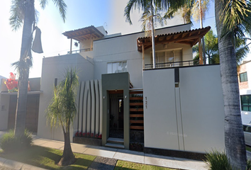 Casa en  Avenida La Paz 121, Sta Bárbara, Colima, México