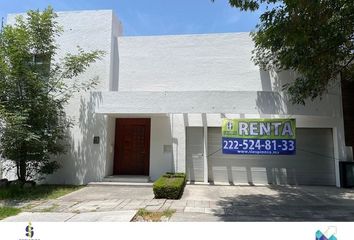 Casa en fraccionamiento en  Puerta De Hierro, Puebla De Zaragoza, Puebla, México