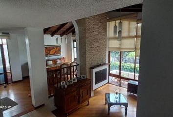 Casa en  J M Raygada 194, Quito 170104, Ecuador