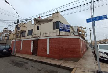 Casa en  Calle Julio C. Tello, San Miguel, Perú