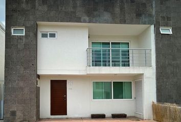 Casa en fraccionamiento en  Natura Residencial ナトゥーラ, Avenida Olímpica, Barrio De Guadalupe, León, Guanajuato, México