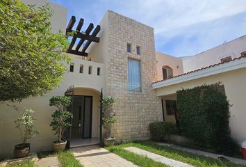 Casa en  Calle 25 & Calle 28, Montebello, Mérida, Yucatán, México