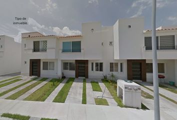 Casa en  Residencial Puerta De Piedra Coto 4, Calle Paseo De Puerta Alta, 38115 Cartagena Residence, Guanajuato, México