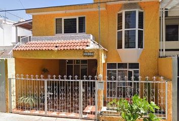 Casa en  C. Jesús Galindo Y Villa, Jardines De La Paz, Guadalajara, Jalisco, México