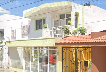 Casa en  C. El Parián 1738, Jardines Del Country, Guadalajara, Jalisco, México