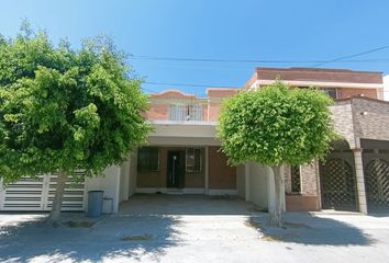 Casa en fraccionamiento en  El Perul 2, Prolongacion Laguna Filipina, El Perul 2da Sección, Salamanca, Guanajuato, México