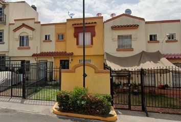 Casa en  Laurel, Villa Del Real 6ta Seccion, Villa Del Real 4ta Sección, Ojo De Agua, Estado De México, México