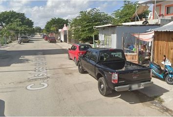 Casa en  Calle Islas De Cabo Verde, Playa Del Carmen, Quintana Roo, México