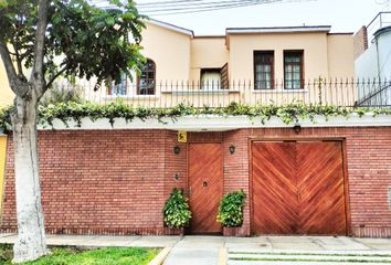 Casa en  Calle Sevilla, Sevilla, Miraflores, Perú