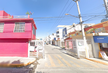 Casa en  Calle 2a. Cerrada De Bosques De Veracruz, Los Heroes Tecamac, Ciudad De México, Estado De México, México