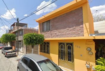 Casa en  Del Avellano, Los Naranjos, Celaya, Guanajuato, México