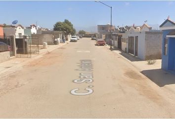 Casa en  Calle San Antelmo, Villa Del Campo, Ensenada, Baja California, México