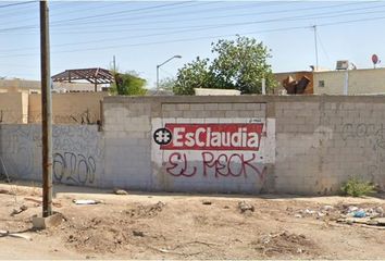 Casa en condominio en  Calle La Raya, Fraccionamiento Terrazas Del Sol, Zona Sin Asignación De Nombre De Colonia, Mexicali, Baja California, México