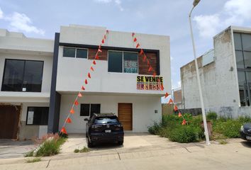 Casa en  Av. Del Bosque Real 1996, Coto Maya, 45134 Nuevo México, Jalisco, México