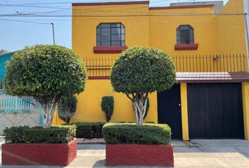 Casa en  Avenida Aquiles Serdán, Centro De Azcapotzalco, Ciudad De México, Cdmx, México