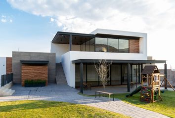 Casa en  Nuevo Refugio, Anillo Vial Fray Junípero Serra, El Refugio, Santiago De Querétaro, Querétaro, México