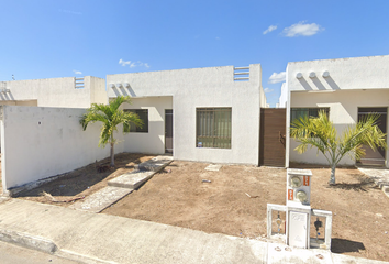 Casa en  Calle 51-d 873, Fraccionamiento Las Américas 2, Mérida, Yucatán, México