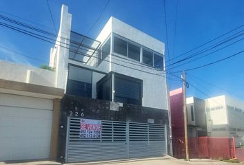 Casa en fraccionamiento en  Cerro Azul 226, Zona A, Colinas Del Padre, Zacatecas, México