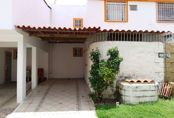 Casa en condominio en  Camino Viejo, Granjas Del Marqués, Acapulco, Guerrero, México