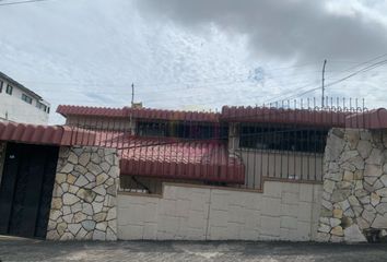 Casa en  Lomas De Urdesa, Guayaquil, Ecuador