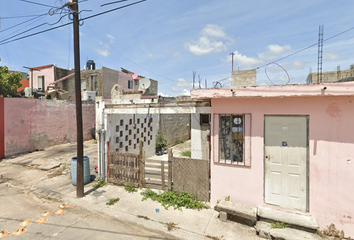 Casa en  Brisas, Marismas, Residencial Centro 1, Altamira, Tamaulipas, México