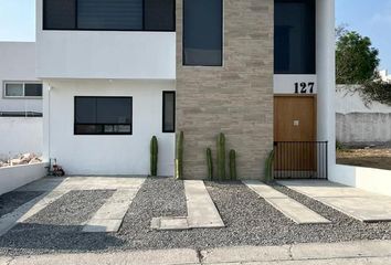 Casa en fraccionamiento en  Alberca Terraza Biogrand, Salto Del Moro, Juriquilla, Querétaro, México