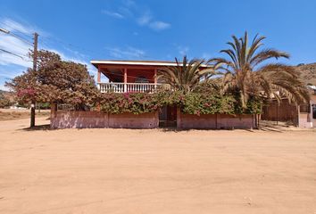 Casa en  Vicente Guerrero 907, El Maneadero, Rodolfo Sánchez Taboada, B.c., México