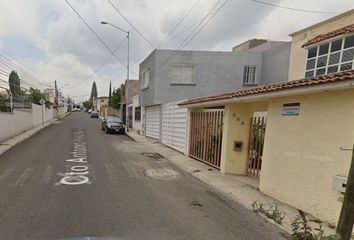 Casa en fraccionamiento en  Circuito Antonio Pérez Alcocer 326, Lomas Del Mirador, Candiles, Querétaro, México