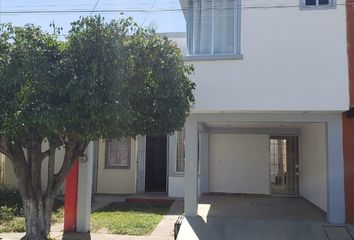 Casa en fraccionamiento en  Calle Pomona, El Campanario, Tuxtla Gutiérrez, Chiapas, México