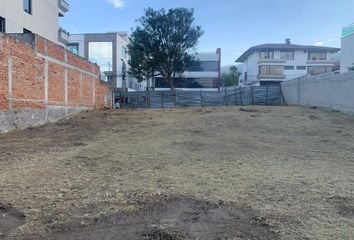 Terreno Comercial en  El Condado, Quito