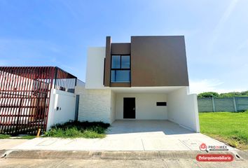 Casa en fraccionamiento en  Lomas Del Dorado, Veracruz, México