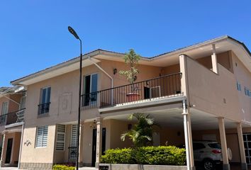 Casa en  Av Chillo Jijon & Av. San Pedro De Taboada, Quito, Ecuador