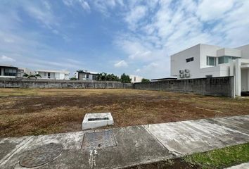 Terreno Comercial en  Urbanización Sotavento, Samborondón, Ecuador