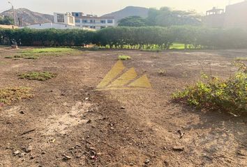 Terreno en  Av. Buenos Aires, Puente Piedra, Perú